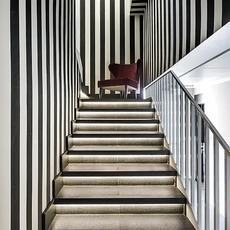 Ξενοδοχείο The Glam 4*