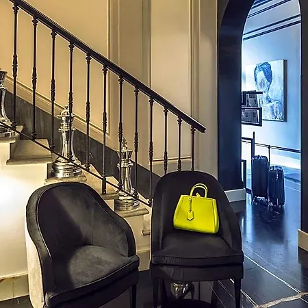 Hotel The Glam