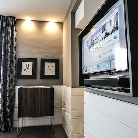 Hotel The Glam 4*