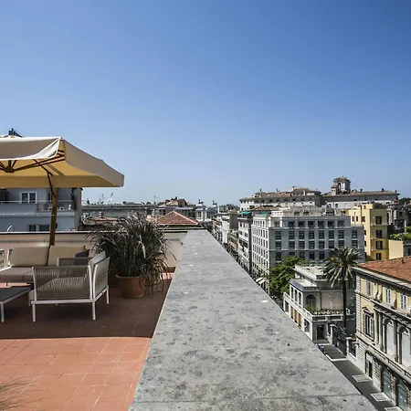 The Glam Rome