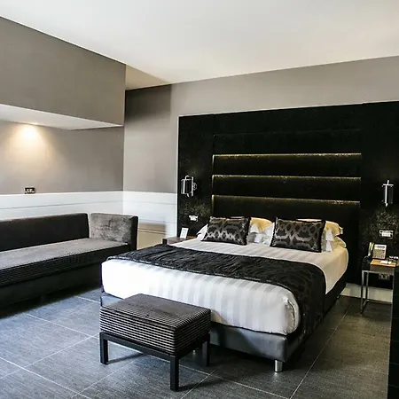 The Glam 4* Rome